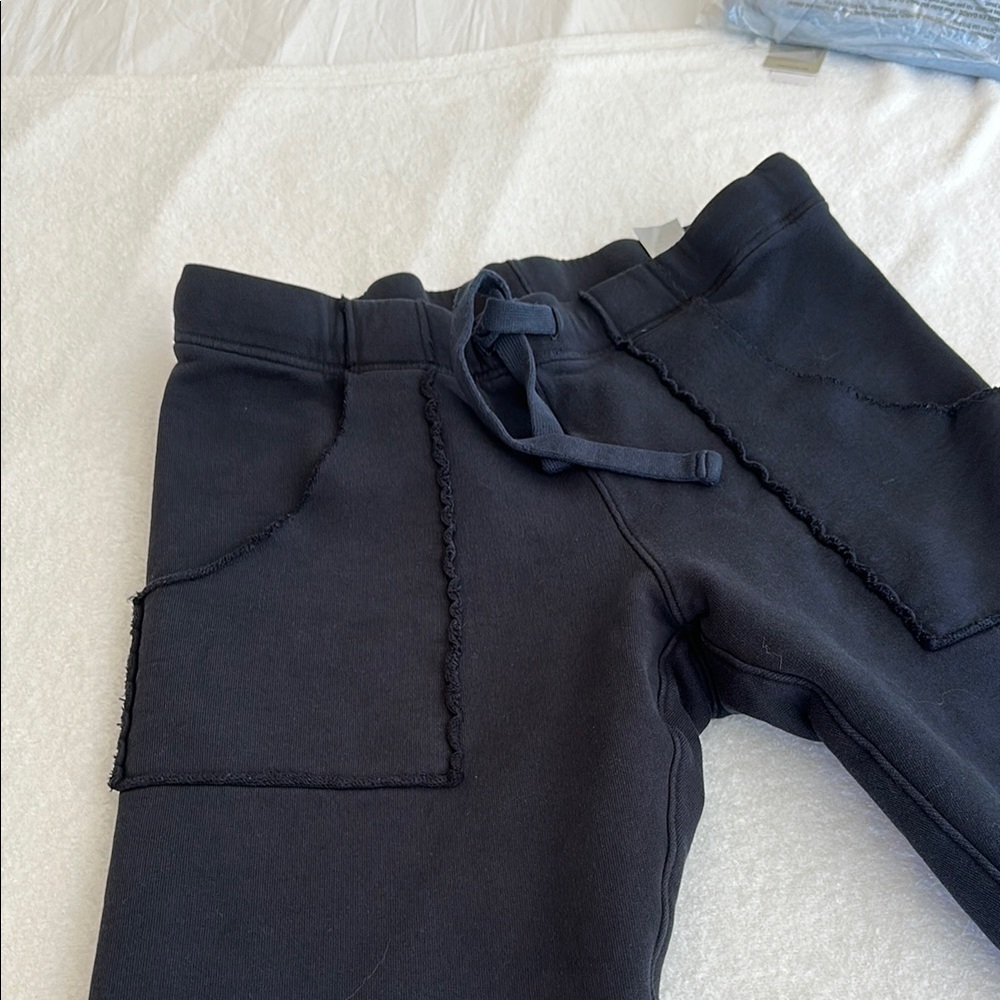 Frank & Eileen Eamon Joggers Royal Navy Size M